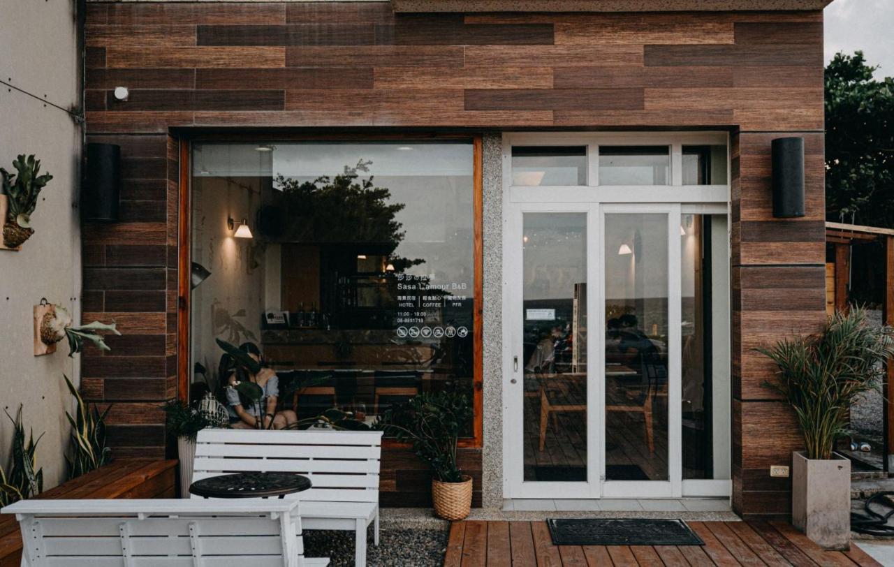 어롼 사사 노 라무르 비앤비 B&B 외부 사진